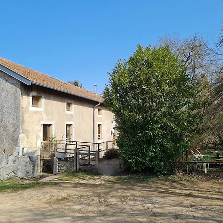 Holiday home Chaleureux Au Bord D'un Ruisseau Avec Grand Jardin, Proche Metz Et Nancy - Fr-1-584-64 Vandieres (Meurthe-et-Moselle)