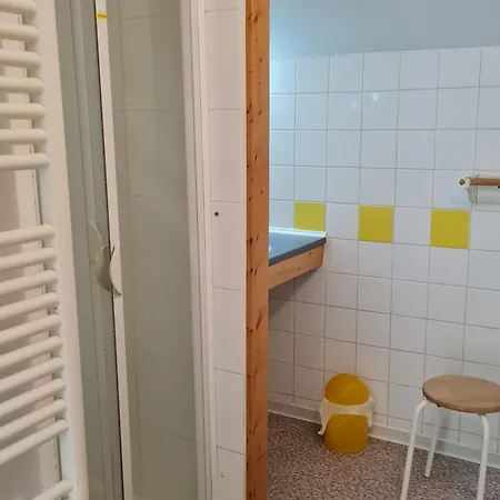 Holiday home Chaleureux Au Bord D'un Ruisseau Avec Grand Jardin, Proche Metz Et Nancy - Fr-1-584-64 *
