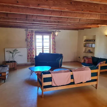 Chaleureux Au Bord D'un Ruisseau Avec Grand Jardin, Proche Metz Et Nancy - Fr-1-584-64 Holiday home